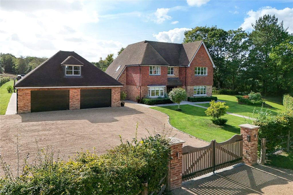 Property photo 1 of 53 Picture No. 16