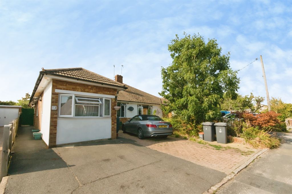 Property photo 1 of 12