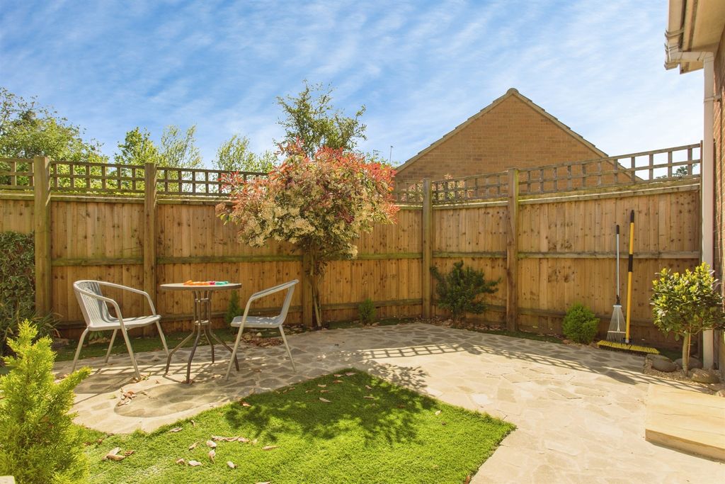Property photo 2 of 15