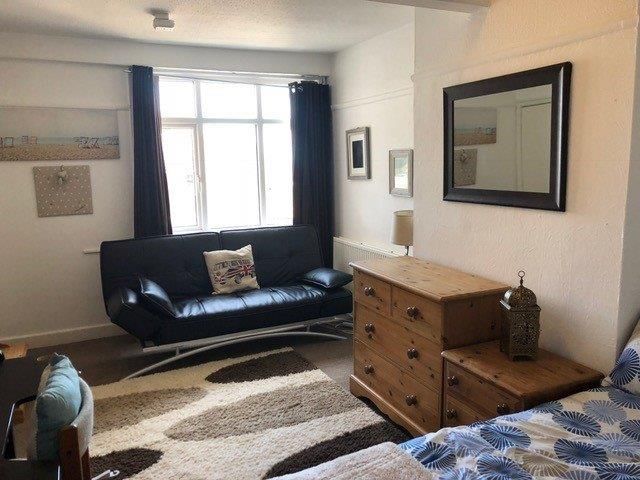 Property photo 1 of 2