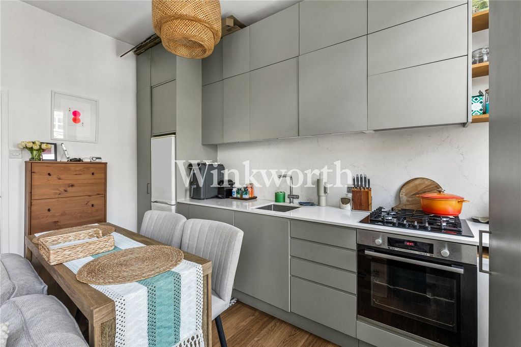 Property photo 2 of 16 Picture No. 06