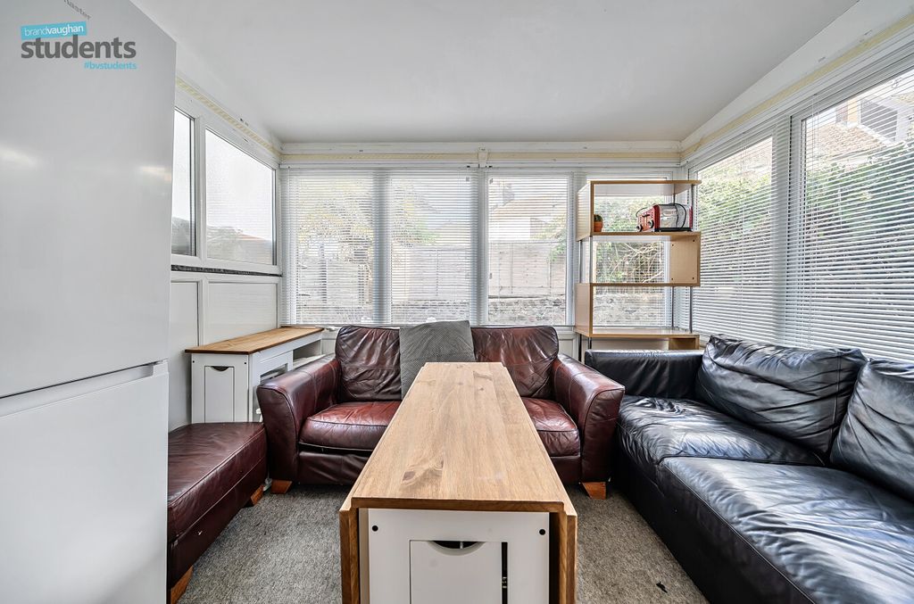 Property photo 3 of 13 1754F63F-B68F-4Ad...