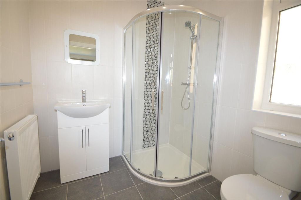 Property photo 3 of 3 Cann Hall Rd E11