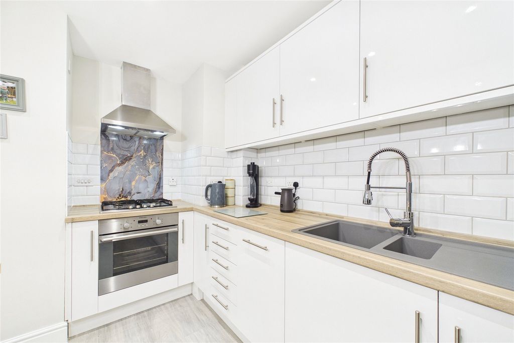 Property photo 3 of 9 Picture No. 07