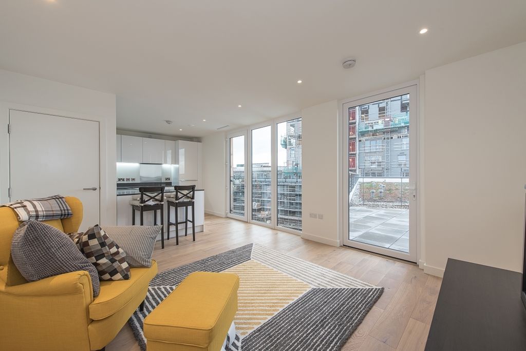 Property photo 1 of 10 Reception 1