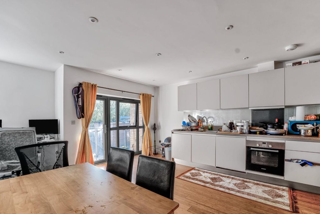 Property photo 3 of 8 Flat_2_Rooks_Corner-3.Jpg