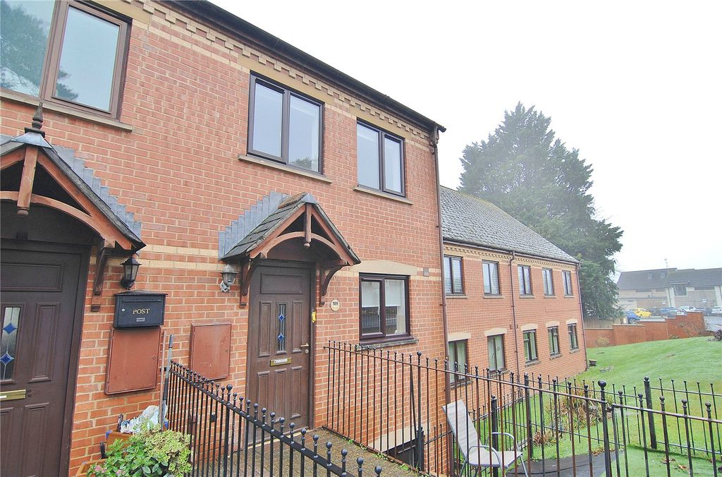 Property photo 1 of 16 Picture No. 14