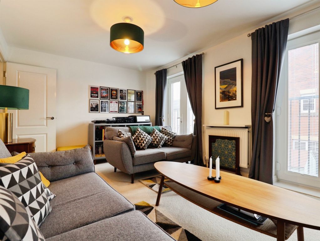 Property photo 2 of 17