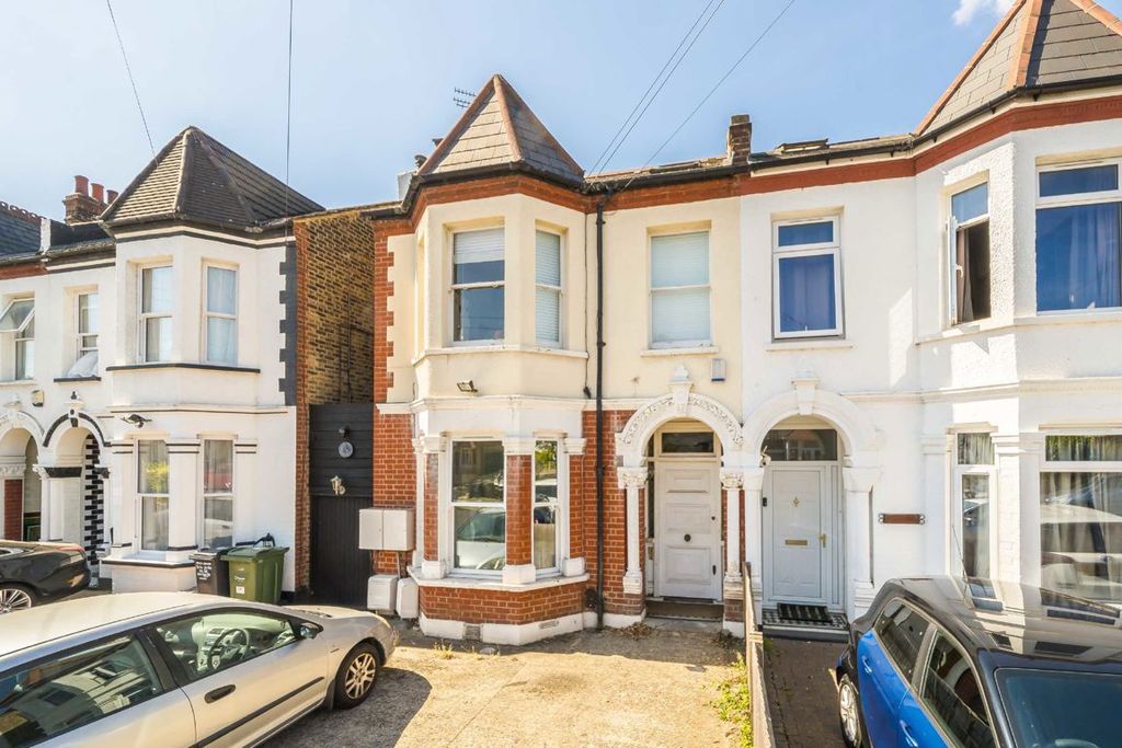Property photo 1 of 6