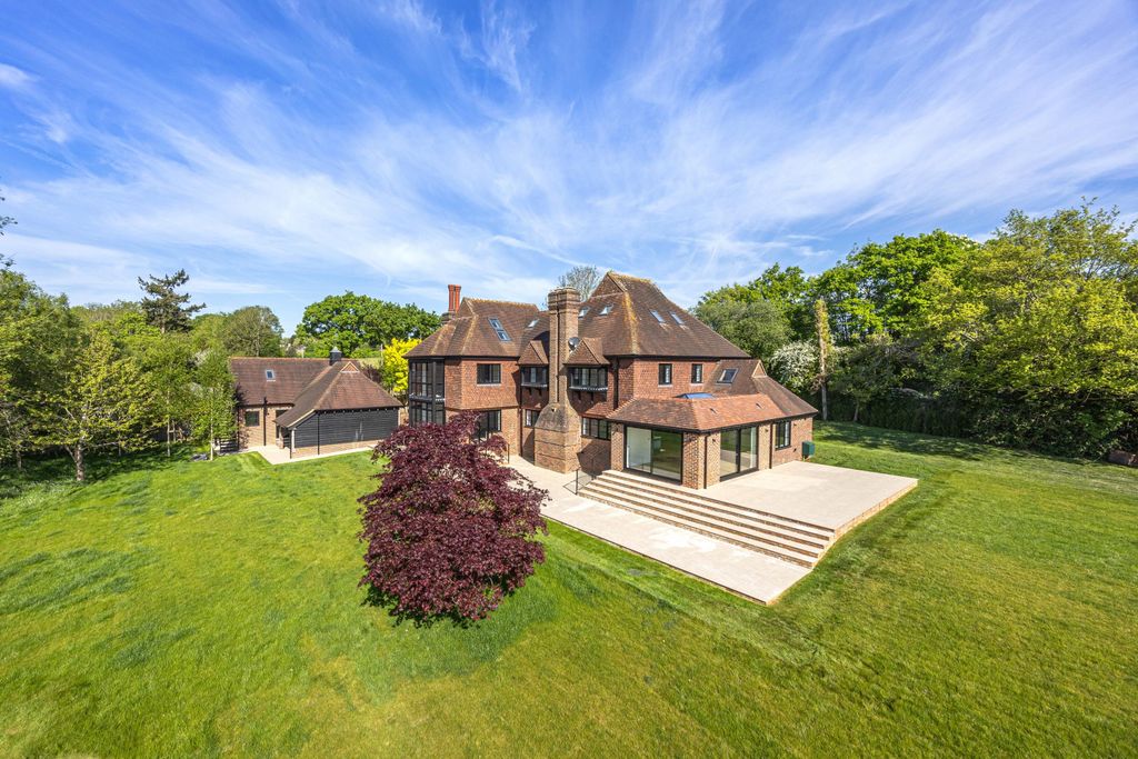 Property photo 2 of 24 Image