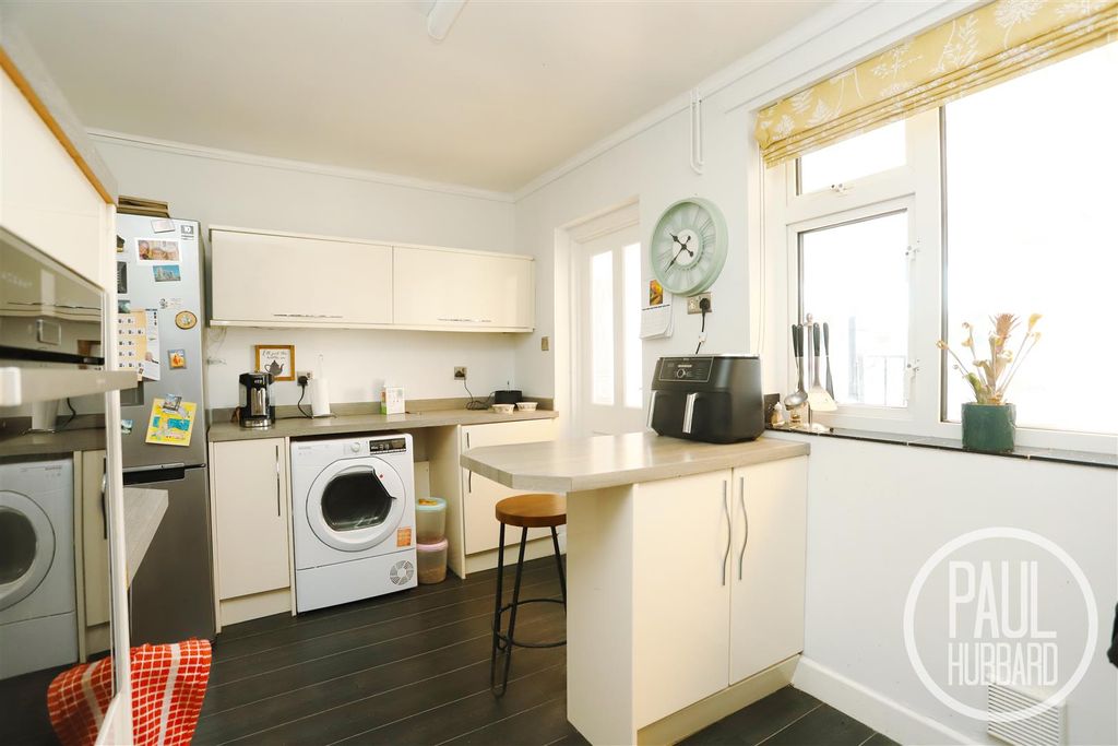 Property photo 3 of 13 Img_5615.Jpg