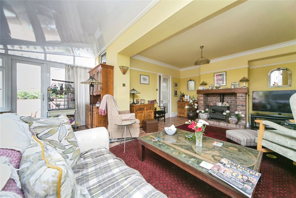 Property photo 3 of 21 Picture No. 16