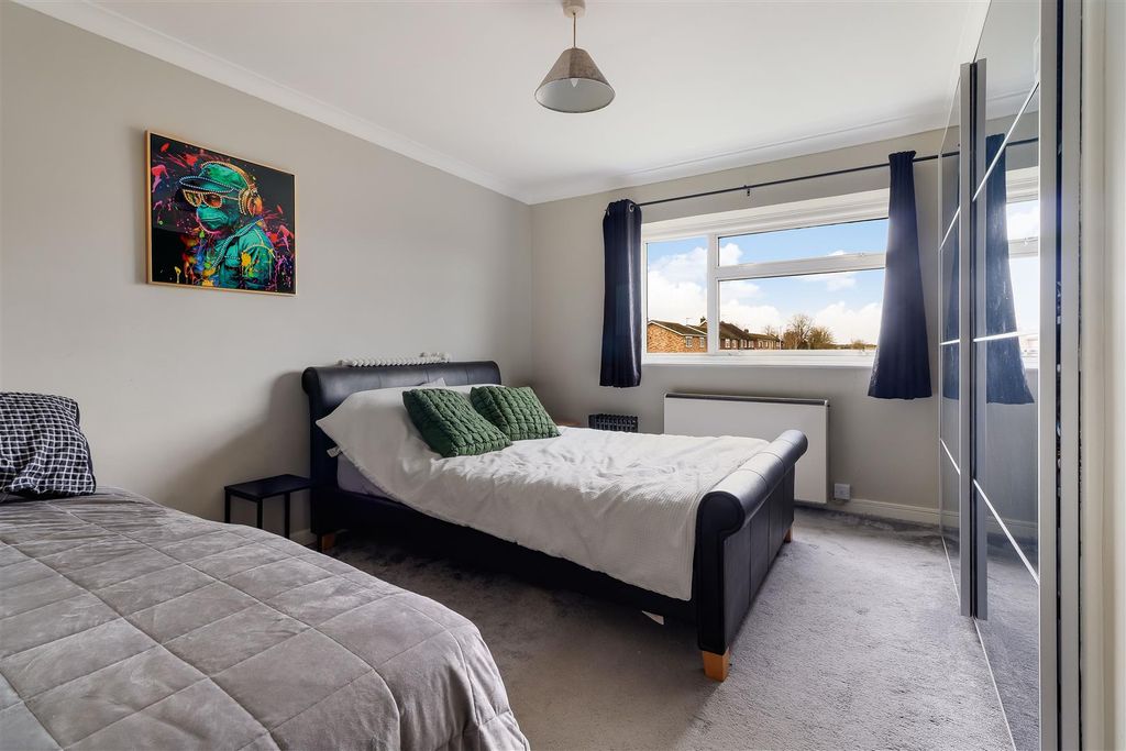 Property photo 3 of 13 Img (1).Jpg