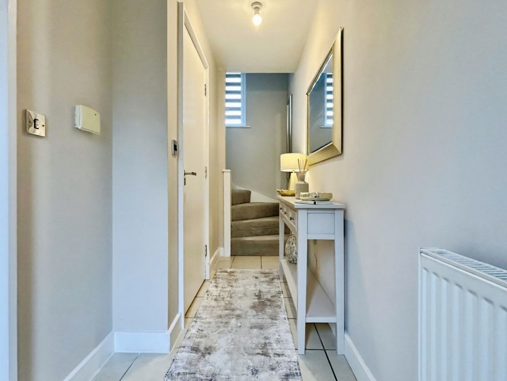 Property photo 3 of 17 Pbox-Img.Jpg