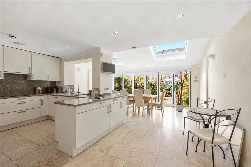 Property photo 3 of 18 Picture No. 07