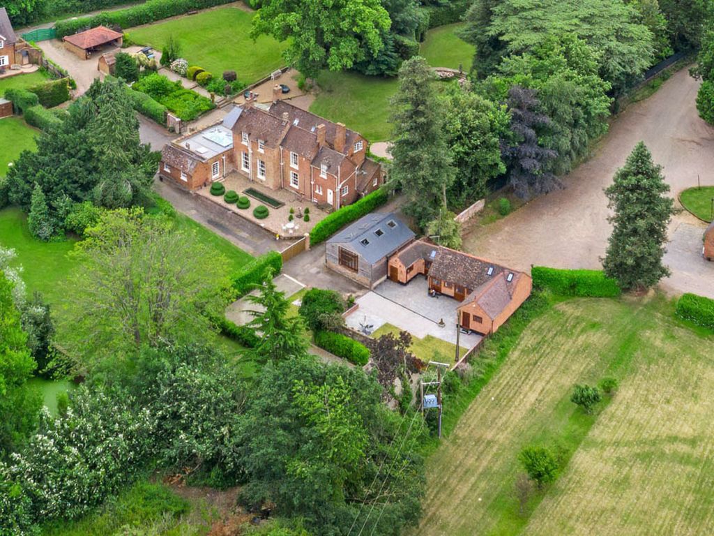Property photo 1 of 44