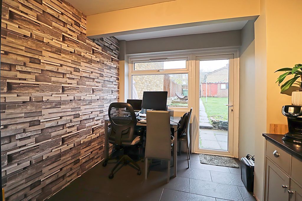 Property photo 3 of 12 Kitchen / Diner