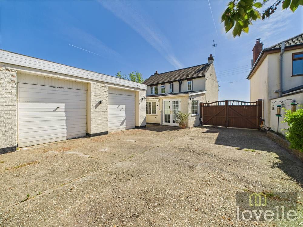 Property photo 2 of 24