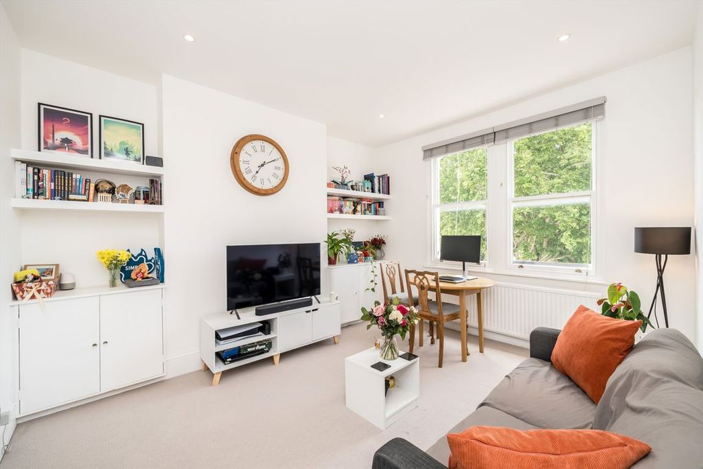 Property photo 1 of 5
