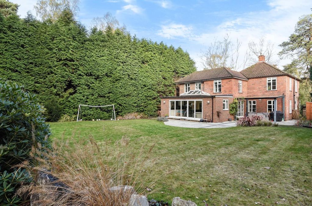 Property photo 1 of 14 Image