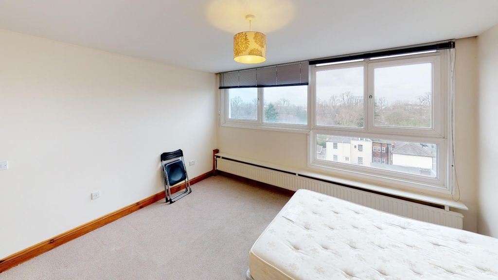 Property photo 3 of 6 Images