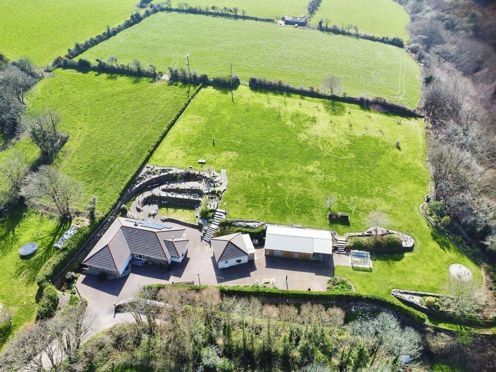 Property photo 2 of 20 Pbox-Img.Jpg