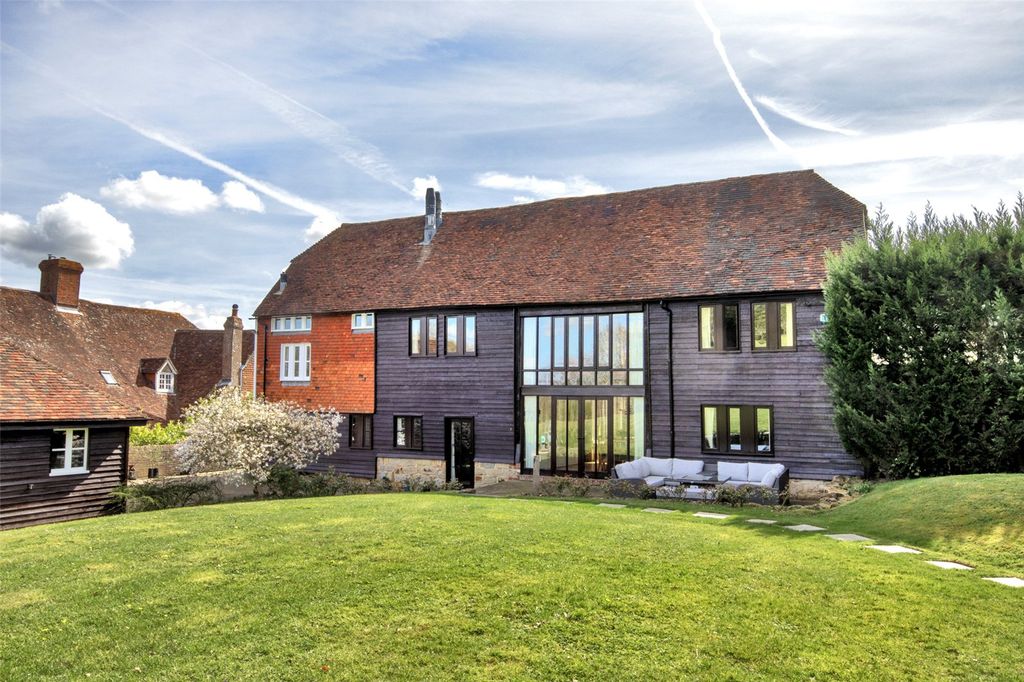 Property photo 1 of 19 Trillinghurst Barn