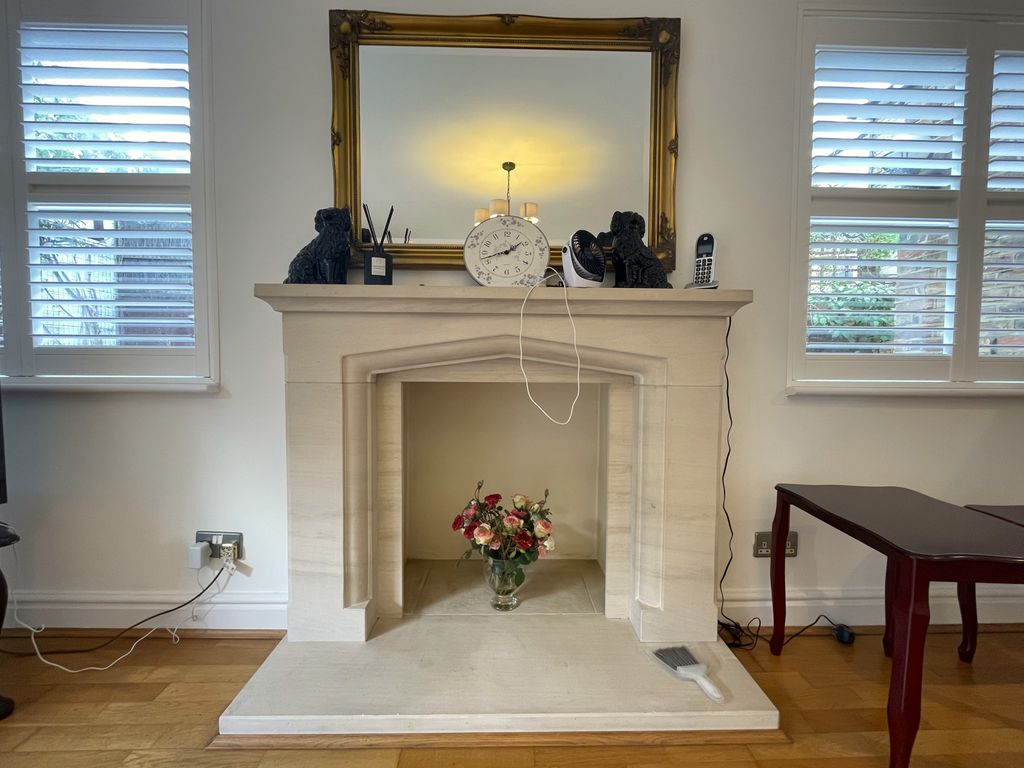 Property photo 3 of 25