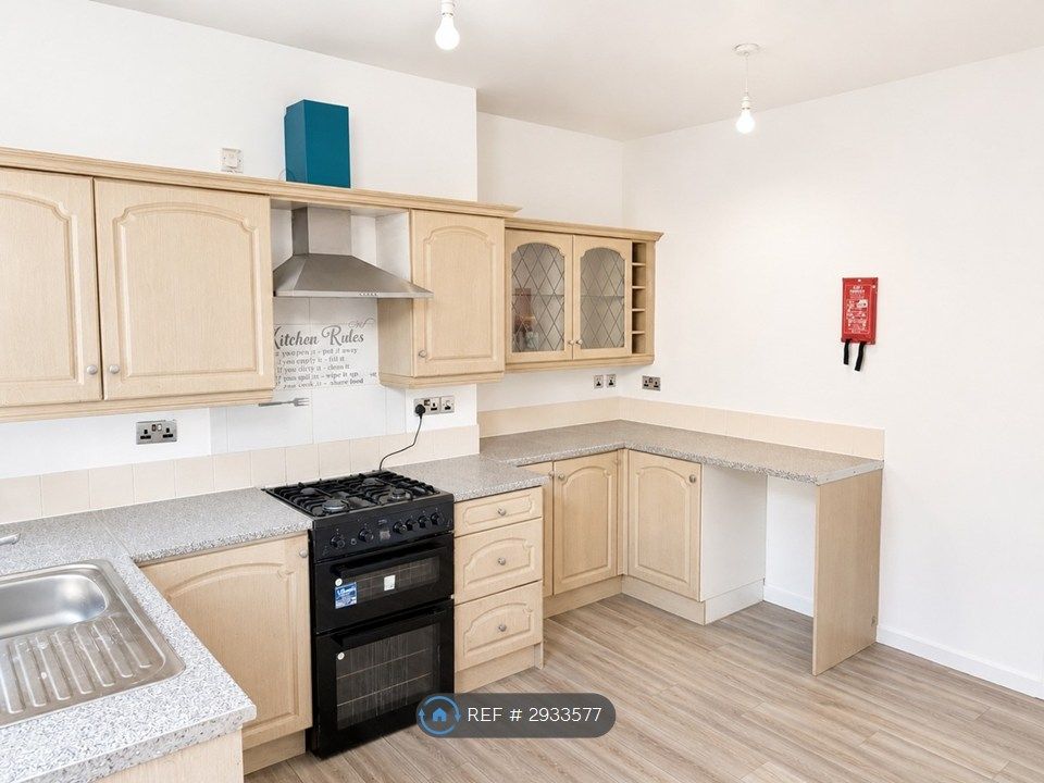 Property photo 3 of 5 Kitchen