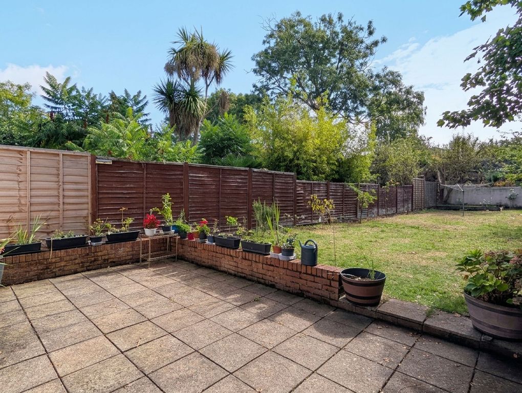 Property photo 2 of 24