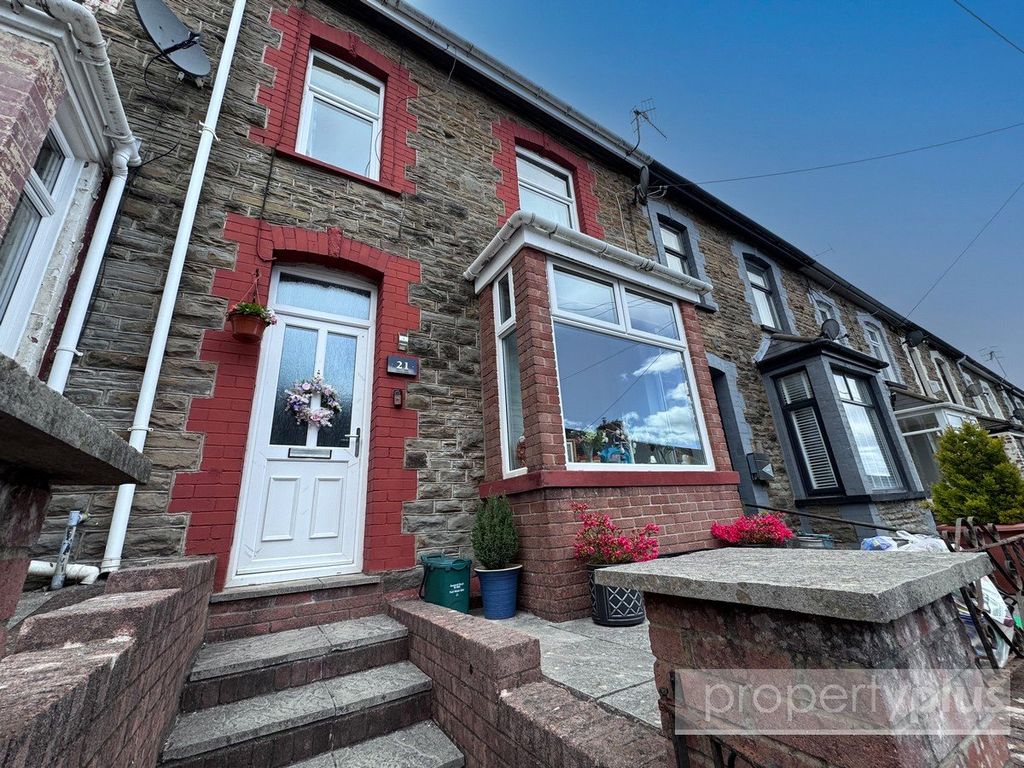 Property photo 1 of 15 Picture No. 02