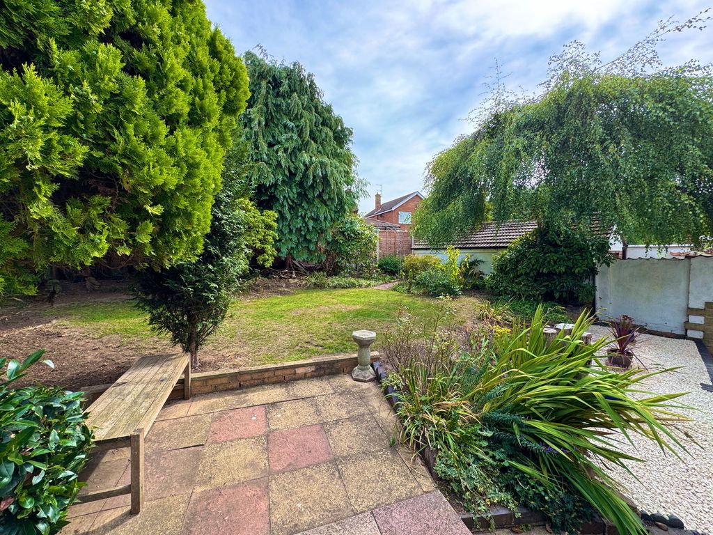 Property photo 2 of 22