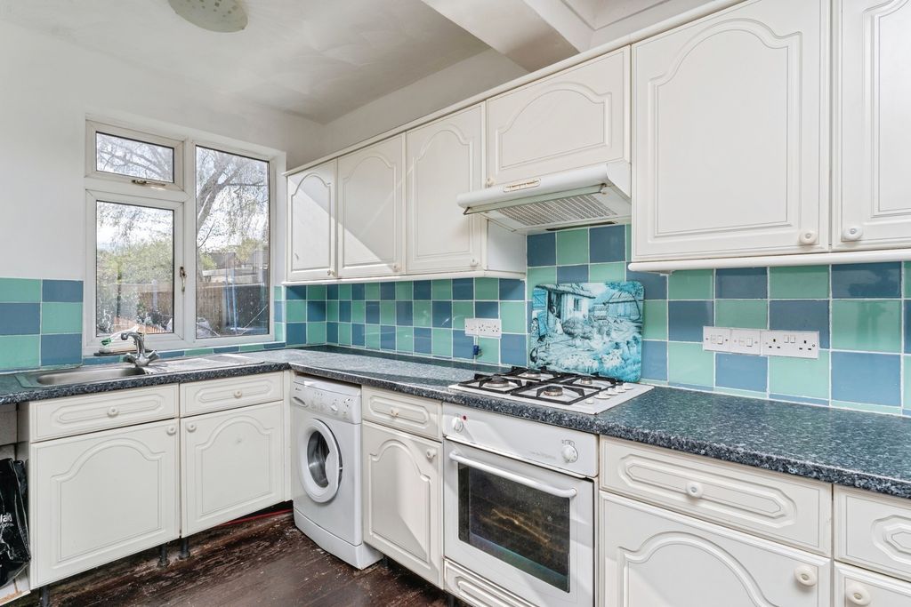Property photo 2 of 14 Kitchen
