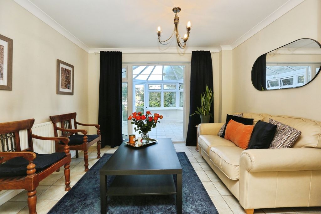 Property photo 3 of 22 Pbox-Img.Jpg