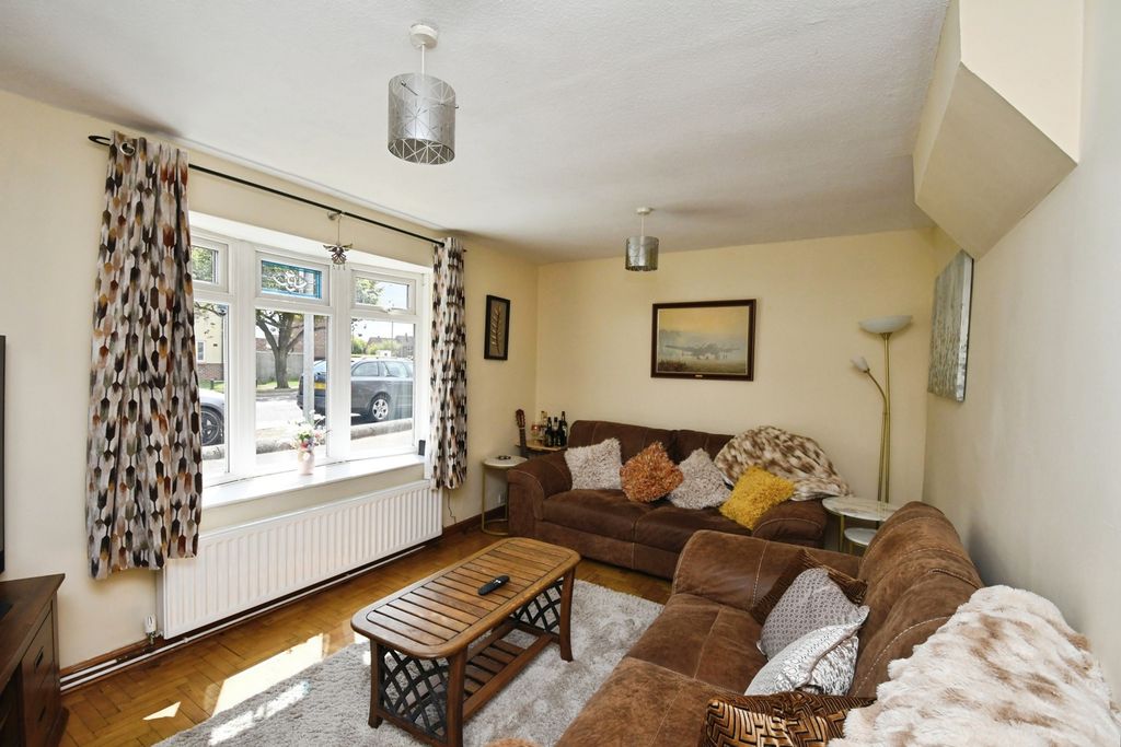 Property photo 2 of 17 Pbox-Img.Jpg