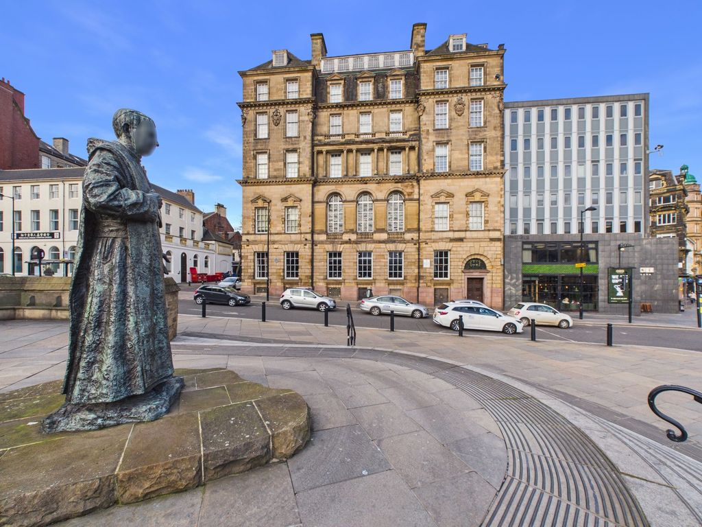 Property photo 1 of 6 External