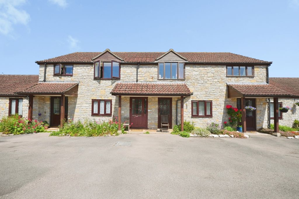 Property photo 1 of 14 Pbox-Img.Jpg