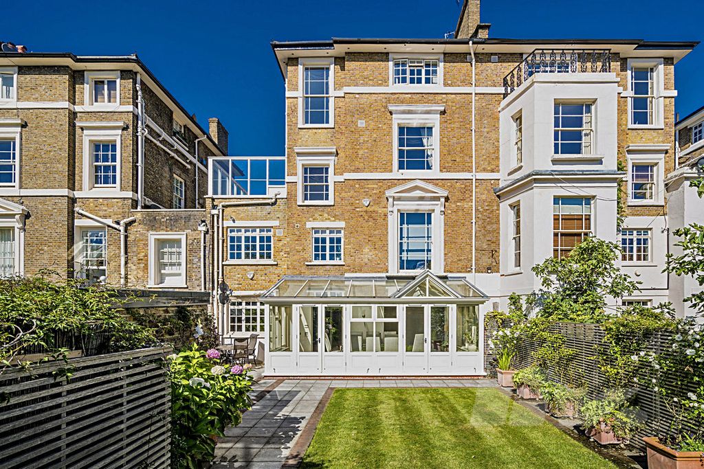 Property photo 1 of 21 Photo 2