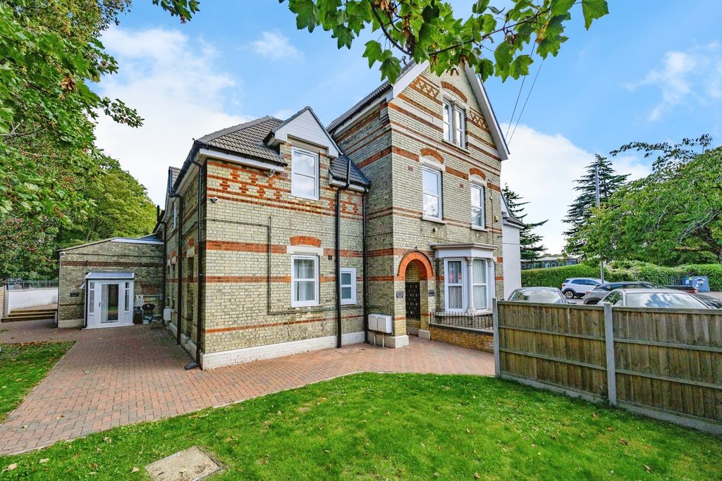 Property photo 1 of 12 Photo