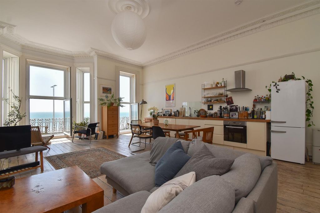 Property photo 3 of 21 Open Plan Living