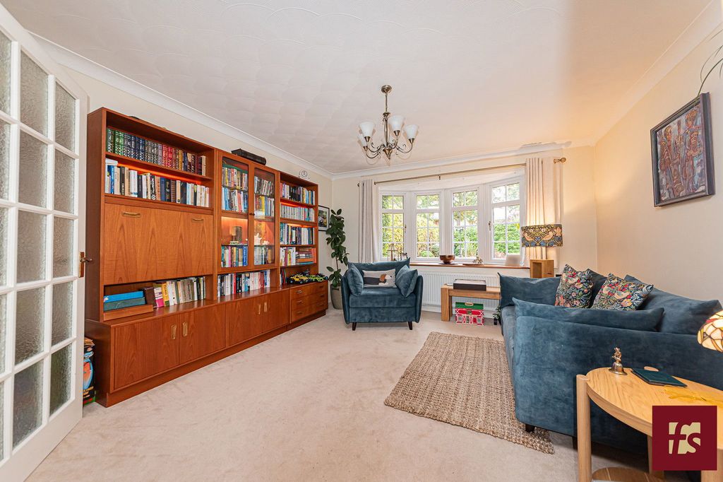 Property photo 3 of 40