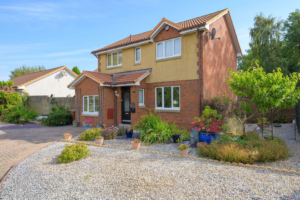 Property photo 1 of 44