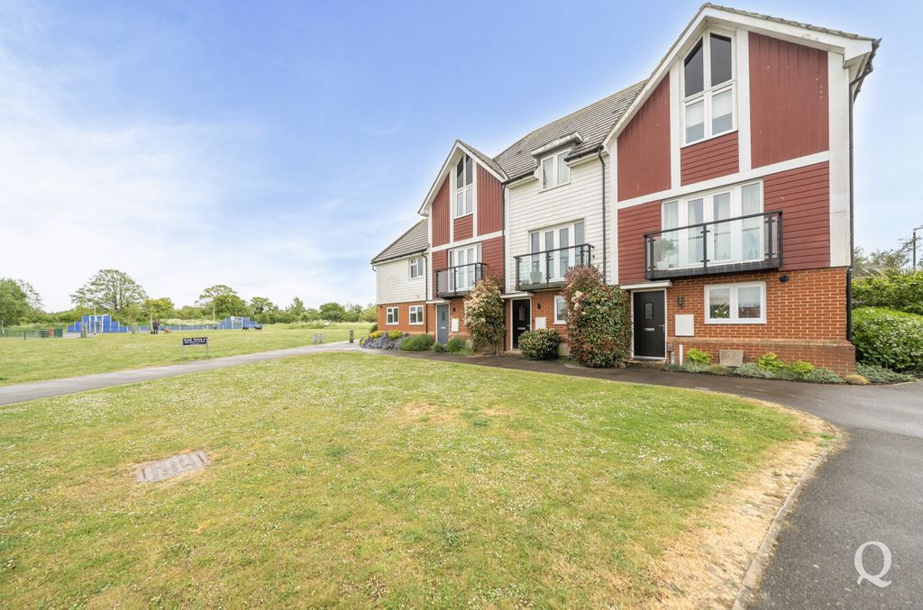Property photo 1 of 18 7Fde6252-F57E-495...