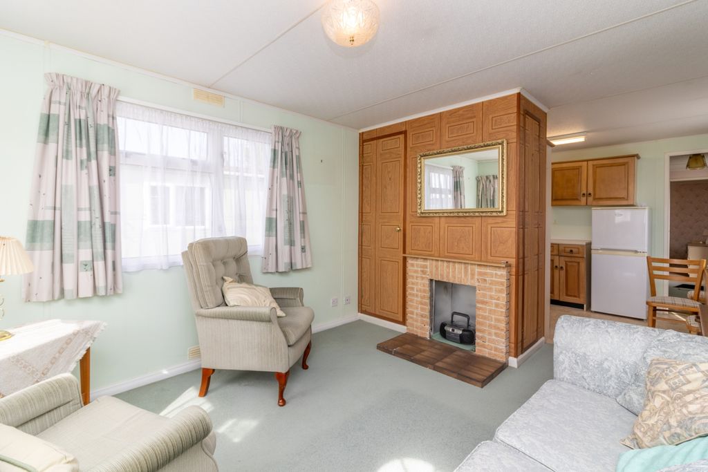 Property photo 2 of 13 Img_6888