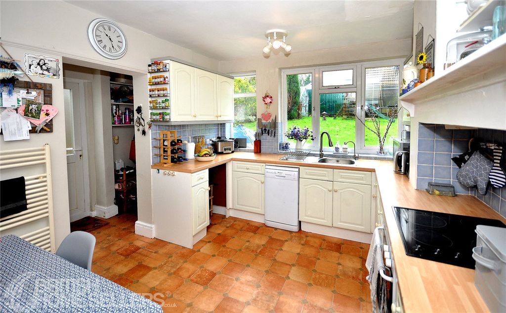 Property photo 2 of 21 Picture No. 05