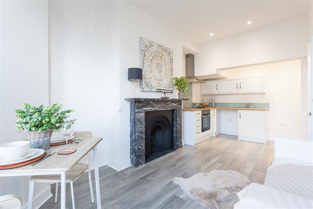 Property photo 3 of 8 Living Room