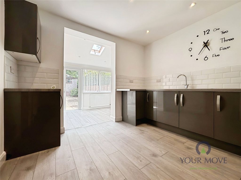 Property photo 3 of 15 Picture No. 04