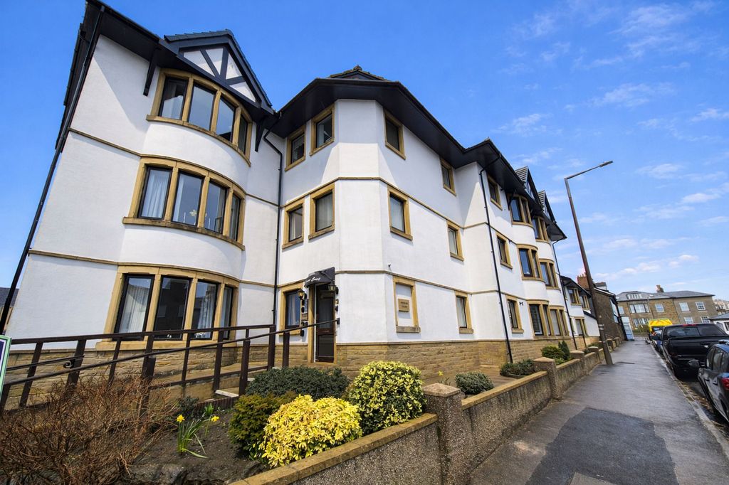 Property photo 1 of 6 Welcome To Princes Court