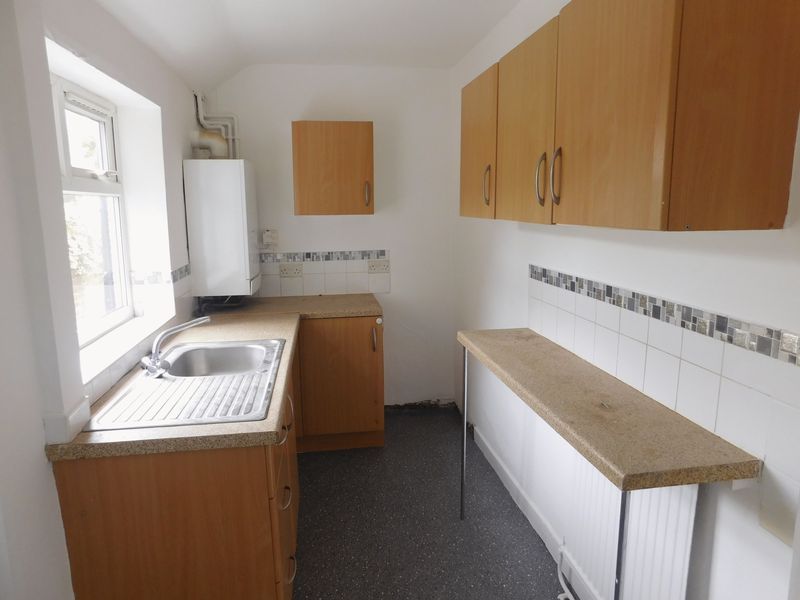 Property photo 3 of 10 Photo 7