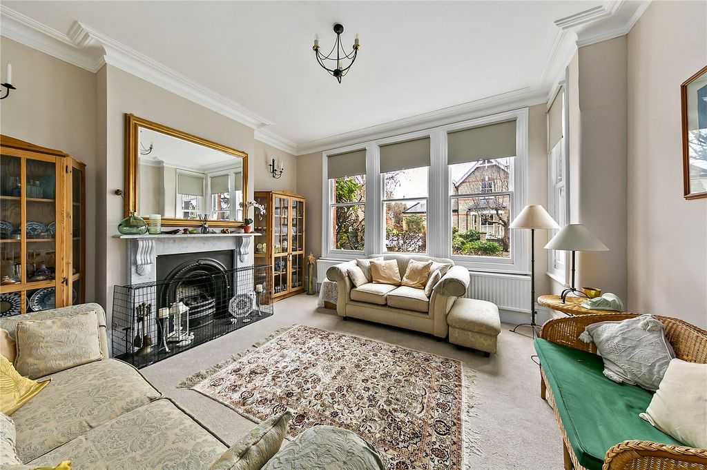 Property photo 2 of 23 Picture No. 21